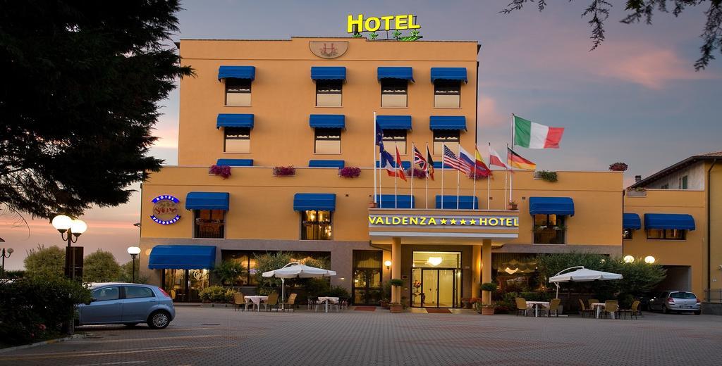 Valdenza Hotel Кампеджине Экстерьер фото